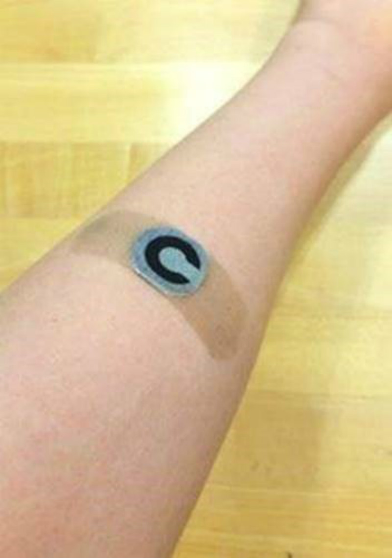 Paper-based sensor patch for glucose monitoring
